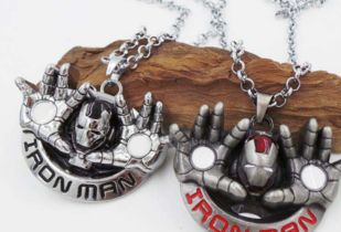 高中生喜欢什么礼物男生(送高中男生什么礼物好)