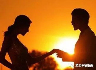 分手后男人想复合表现 男人还会找你复合的表现