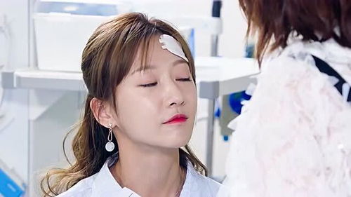 大佬喜欢简单低调的女人 背后有大佬撑腰的女人不能惹