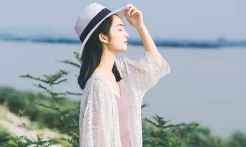 十句话送给所有傻女人 没脑子的傻女人的句子