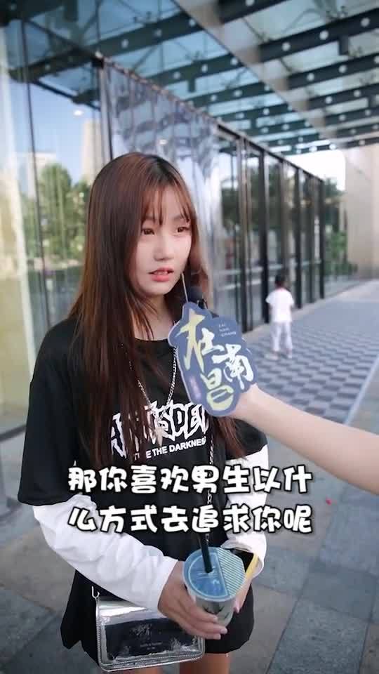 单纯的女生撩人却不自知 会撩的男生碰到单纯的女生