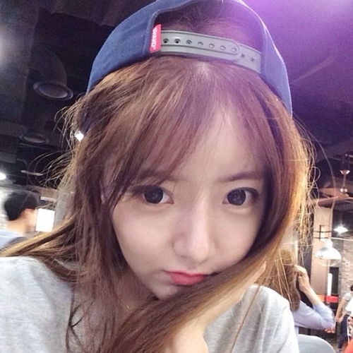 又漂亮又傻又单纯的女人 单纯没心机的女生家境