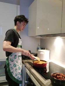 夸奖男人上得厅堂下得厨房 入得厅堂下得厨房俏皮话