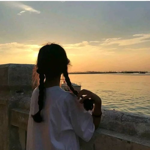 在一段感情中走不出来怎么办 喜欢一个人走不出来怎么办