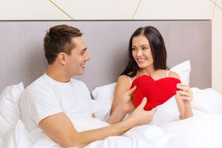 夫妻宫天府配偶出轨 夫妻宫天府之前就认识的人