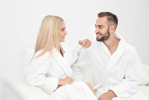 在情人面前说妻子好的男人 老公在小三面前称妻子为她