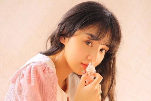 女人一身傲骨一身正气 什么女孩一看就有正气