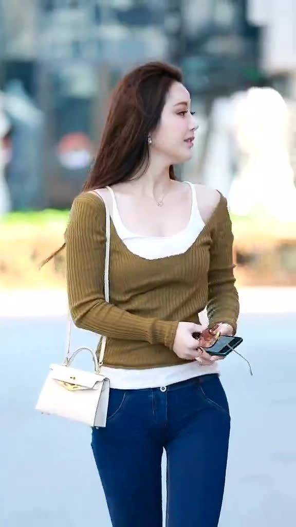 夸气质女人的美言 女人气质高雅的美句