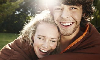 夸赞男人优秀能干的语句 赞美女强人能干的短句