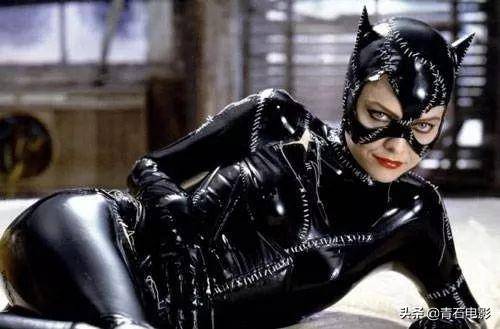 女主穿越到女人灭绝的世界 女主柔弱美丽穿越异世