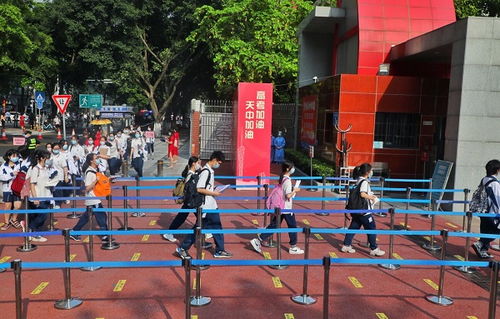 夸赞男人应酬多的句子 男人应酬辛苦关心短信