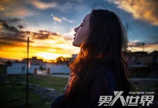 女人不理你时你一定要这样做 女人越不理你其实是越在乎你