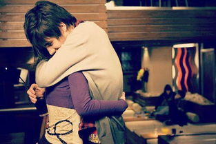 女人主动拥抱已婚男人 已婚女人不拒绝你的拥抱