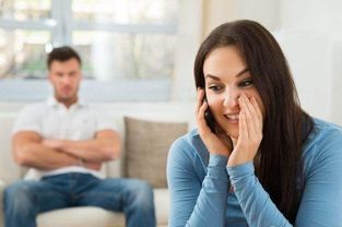 女人偷过人的脸部有什么特征 女人偷过人的眼神特征