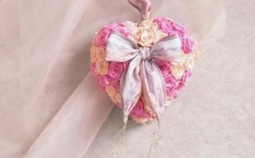 女人只会在两种人面前哭 女人在你面前哭说明什么