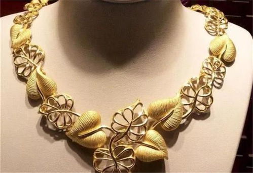 女人必备的三样首饰 四十岁女人必备的首饰