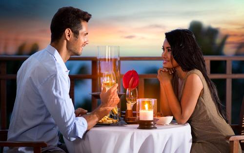 女人对你有好感的暗示 女人想让你耕田的三大暗示