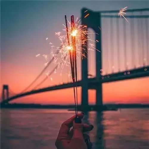 女人很无助很心酸的句子 一个女人独撑的心酸句子