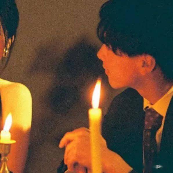 女人崇拜男人的表现 女人崇拜男人是喜欢吗