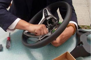 女人手握方向盘的文案 女司机开车霸气文案