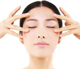 女人抬头纹多命苦吗 女人多少岁长抬头纹正常