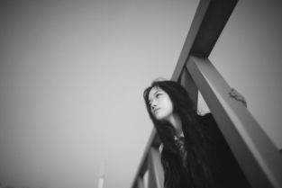 女人抽烟的经典句子 夸女人抽烟帅气的句子