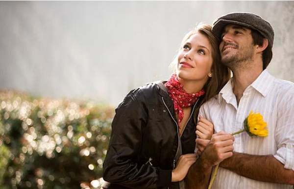 女人抠门不舍得为男人花钱 女友特别抠门不愿付出