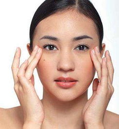 女人眼窝深陷是短命相吗 眼窝凹陷离死亡不远吗